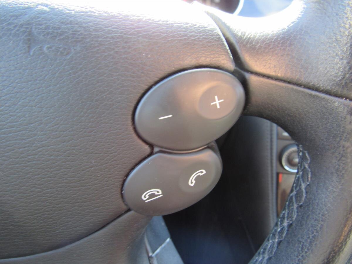 Mercedes-Benz CLS Sedan / Limuzína 3,0 l 165 kw