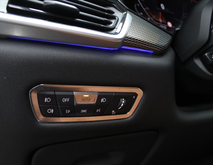 BMW X5 SUV 3,0 l 195 kw