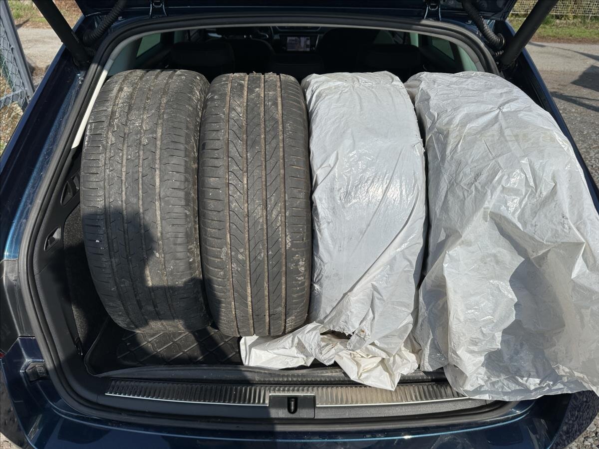 Škoda Superb Kombi 2,0 l 110 kw