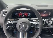 Mercedes-Benz GLA 10