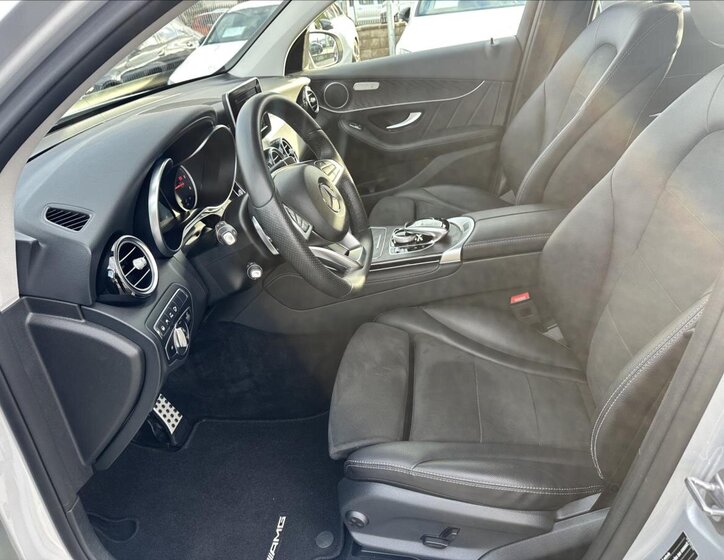 Mercedes-Benz GLC 10