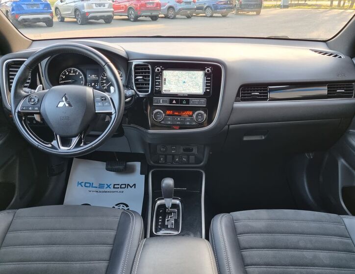 Mitsubishi Outlander 13