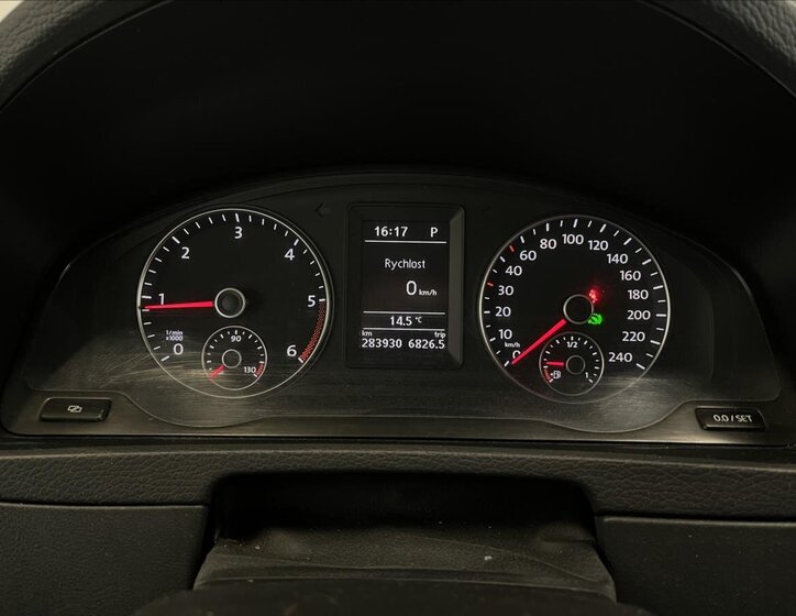 Volkswagen Multivan 9