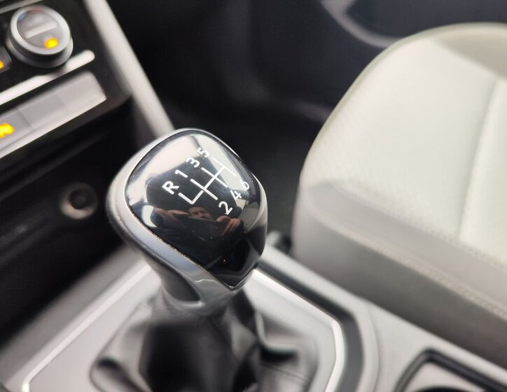 Volkswagen Touran MPV 1,5 l 110 kw