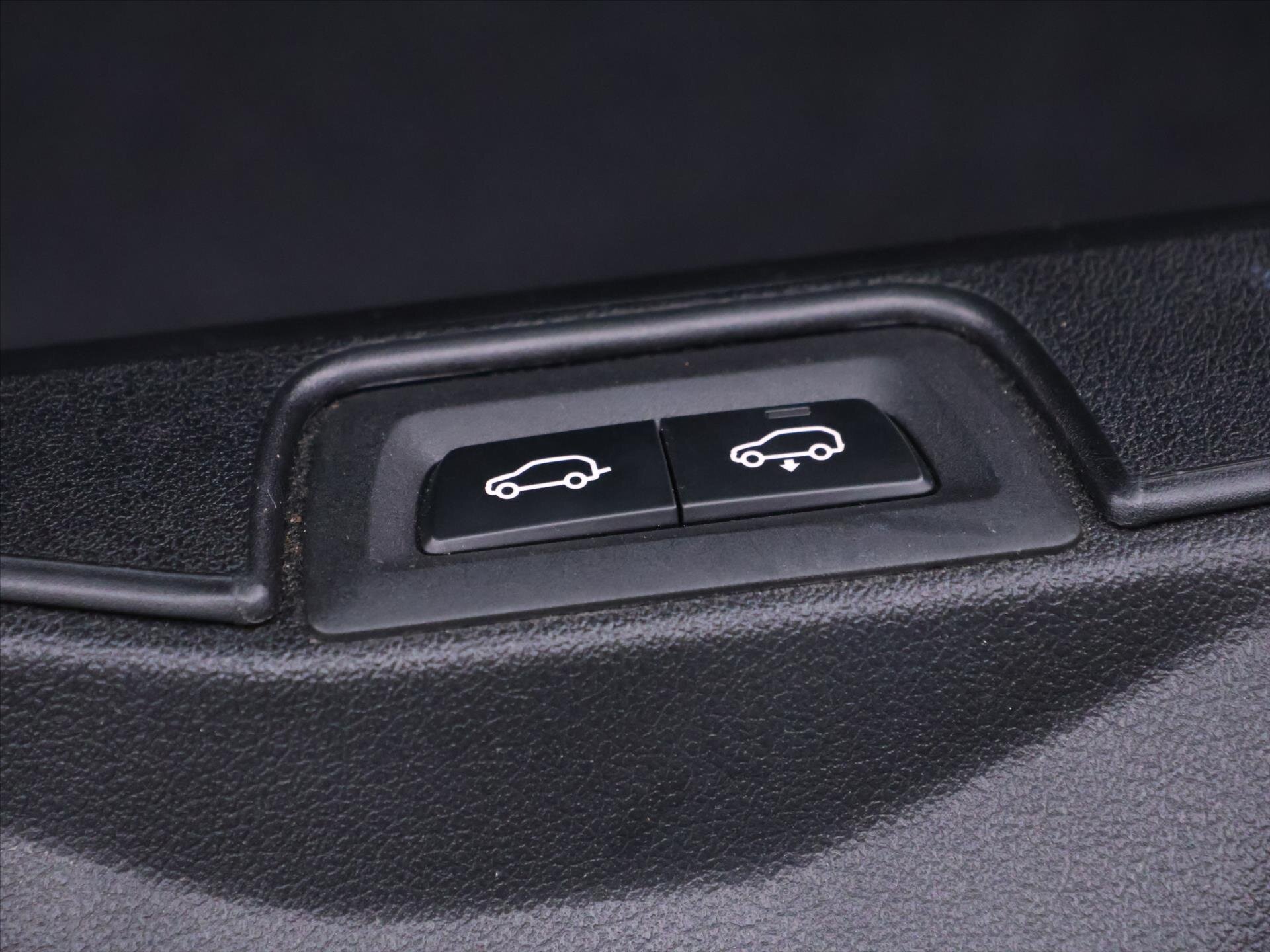 BMW X5 SUV 3,0 l 195 kw