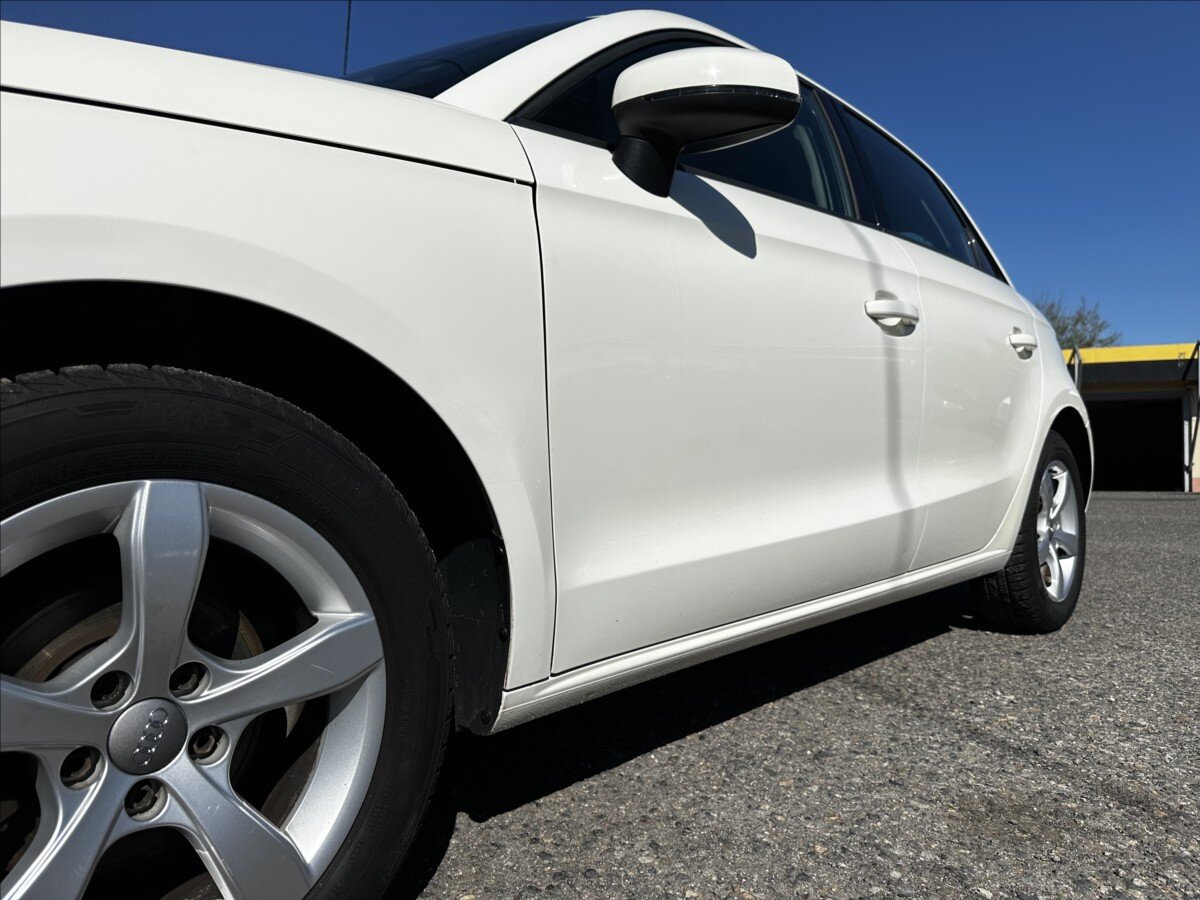 Audi A1 Hatchback 1,2 l 63 kw