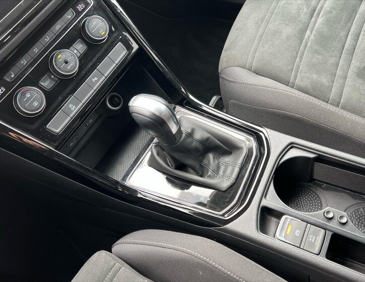 Volkswagen Touran Kombi 1,5 l 110 kw