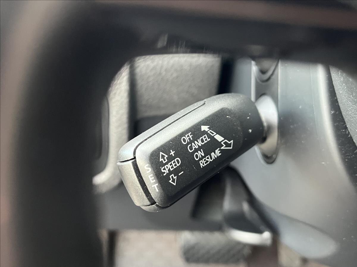 Volkswagen Touareg SUV / Terénní 3,0 l 150 kw