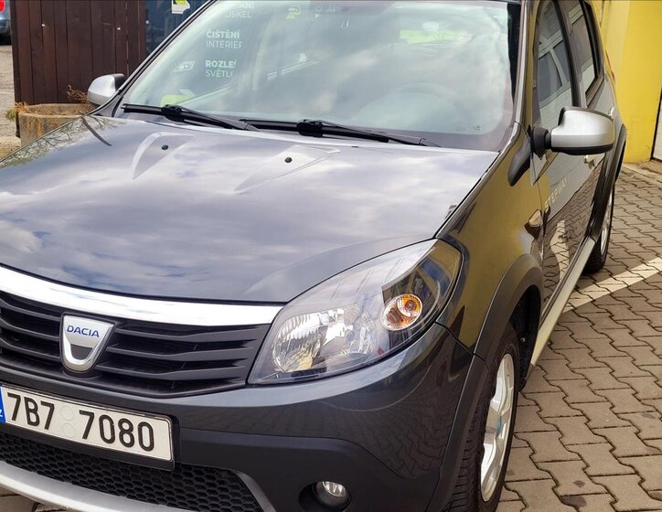 Dacia Sandero Hatchback 1,6 l 62 kw