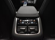Volvo XC90 33