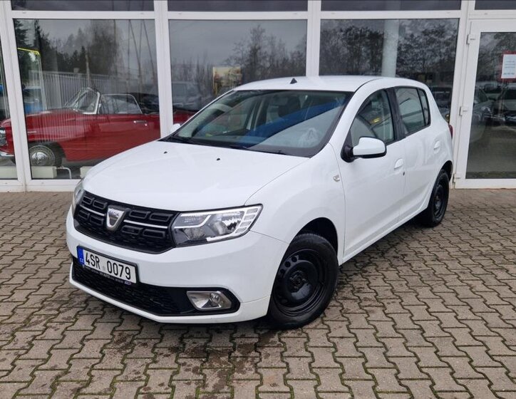 Dacia Sandero 1