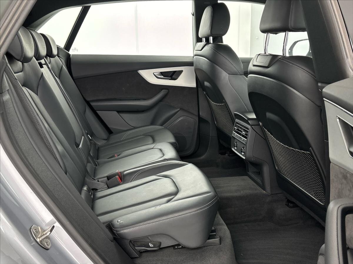 Audi SQ8 SUV / Terénní 4,0 l 373 kw