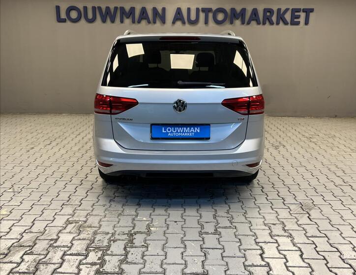 Volkswagen Touran 14