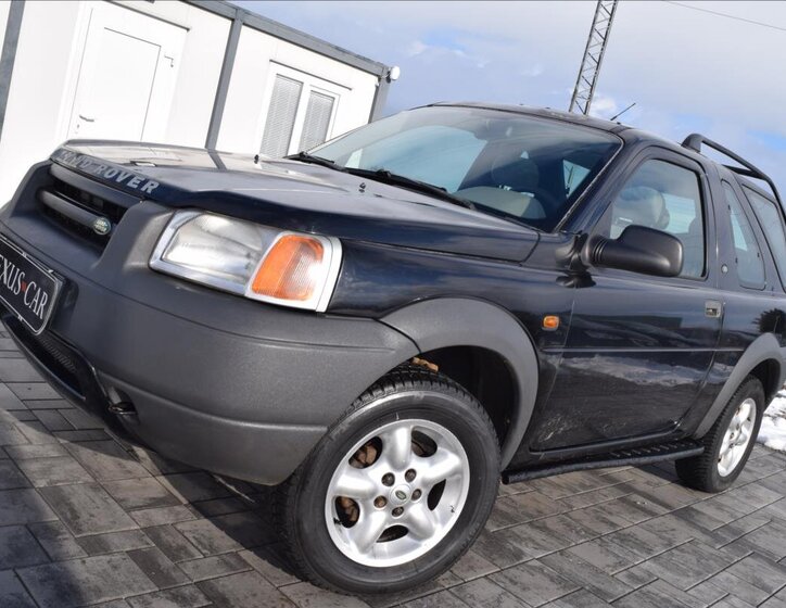 Land Rover Freelander Kombi 2,0 l 71 kw