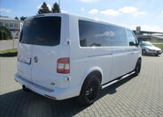 Volkswagen Transporter Kombi 2,0 l 84 kw