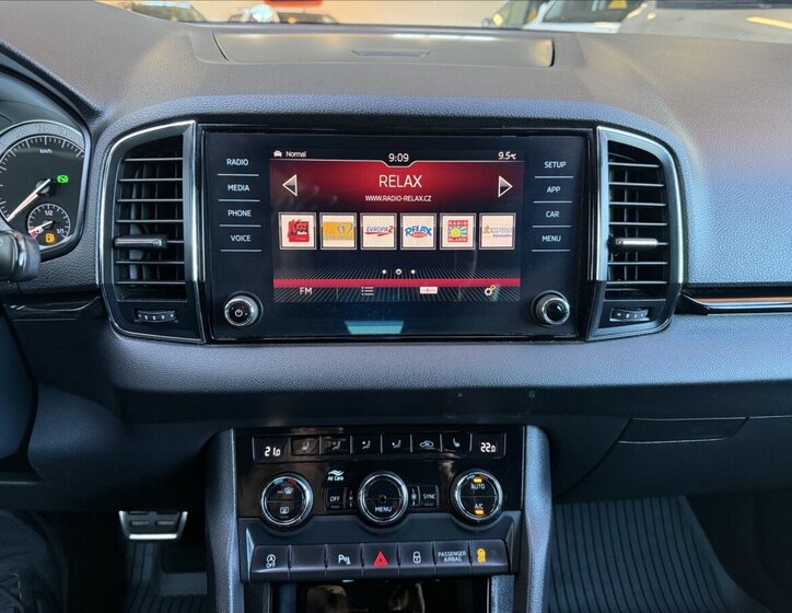 Škoda Karoq SUV / Terénní 2,0 l 140 kw