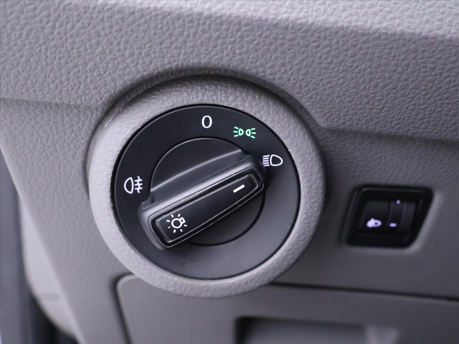 Volkswagen Transporter Kombi 2,0 l 110 kw