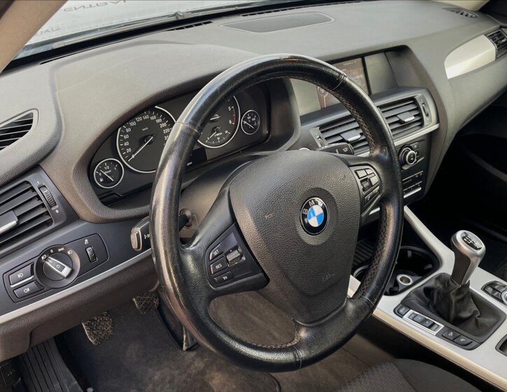 BMW X3 SUV / Terénní 2,0 l 135 kw