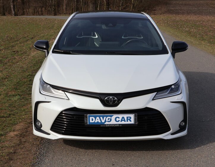Toyota Corolla Sedan / Limuzína 1,8 l 72 kw