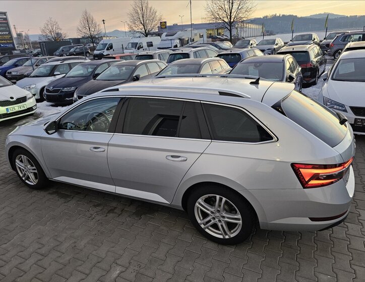 Škoda Superb Kombi 2,0 l 110 kw