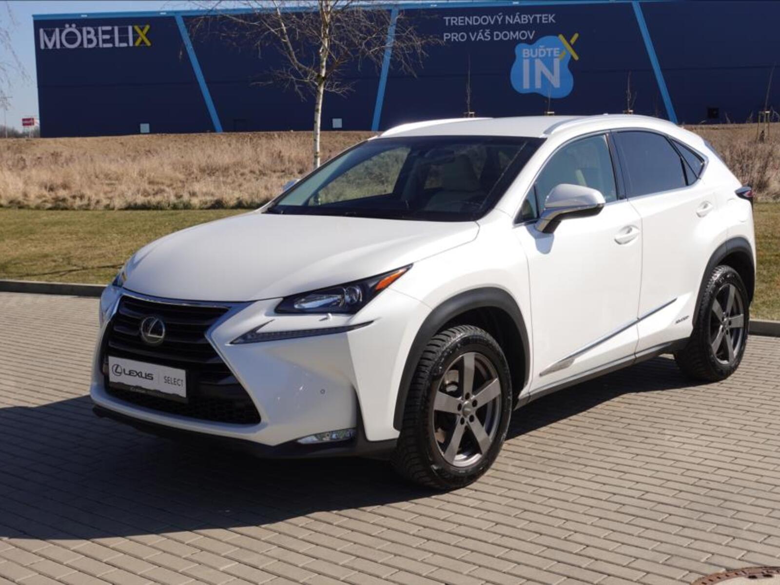 Lexus NX 300h 2