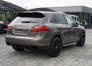 Porsche Cayenne 6
