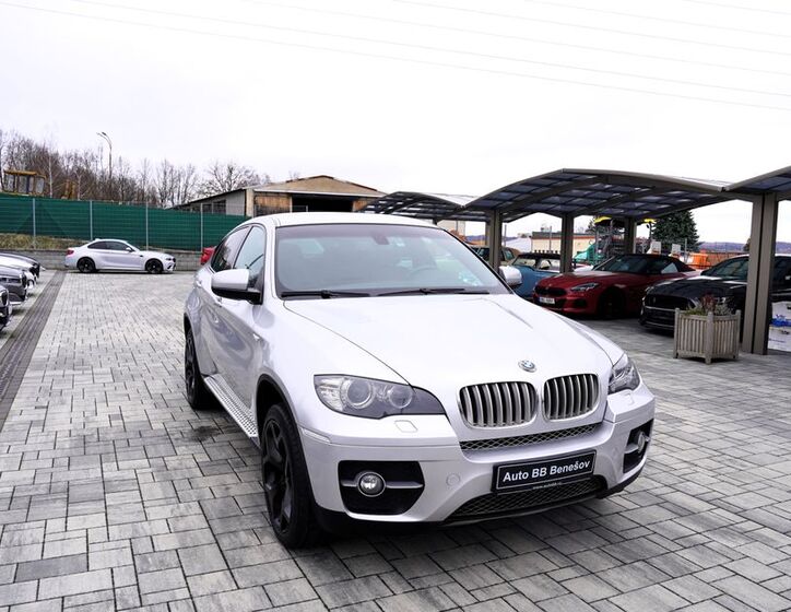 BMW X6 8