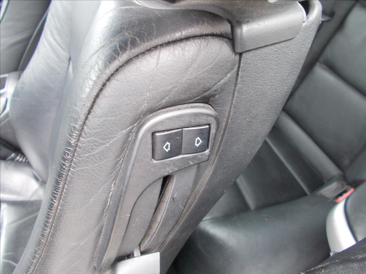 BMW Řada 3 Kabriolet 2,0 l 105 kw