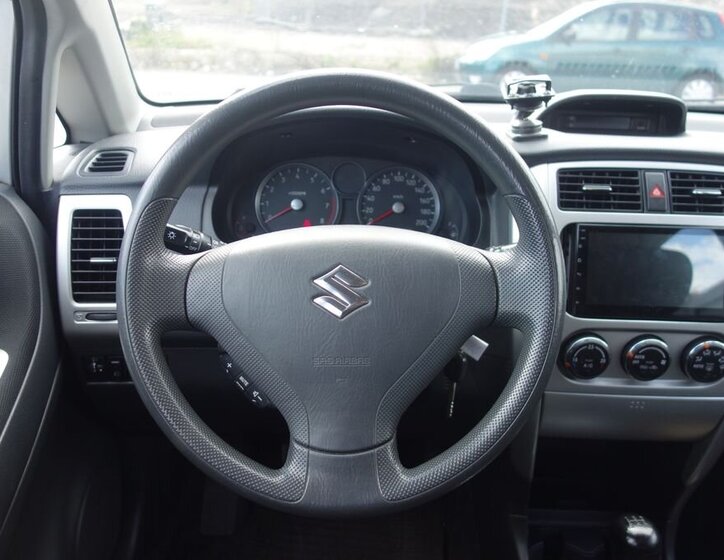 Suzuki Ignis Hatchback 1,6 l 78 kw