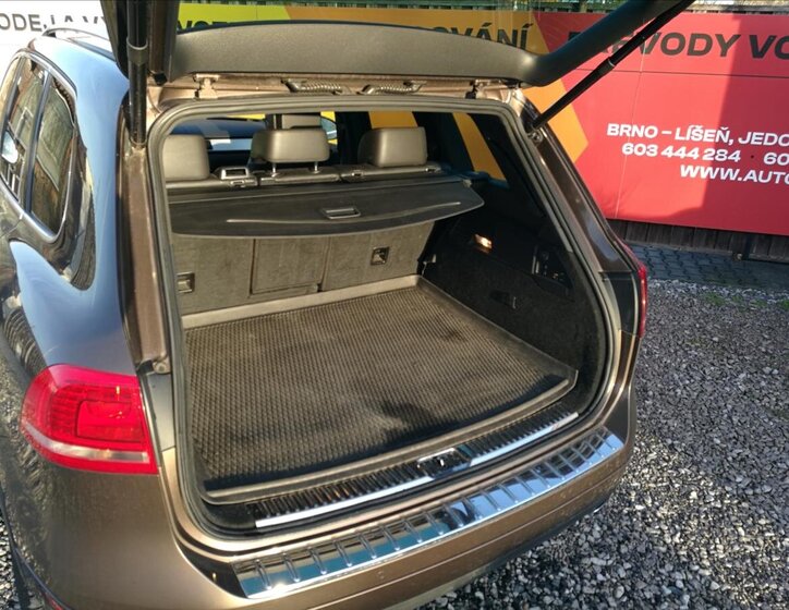 Volkswagen Touareg Kombi 3,0 l 180 kw