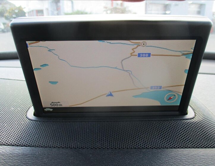 Volvo XC70 Kombi 2,4 l 151 kw