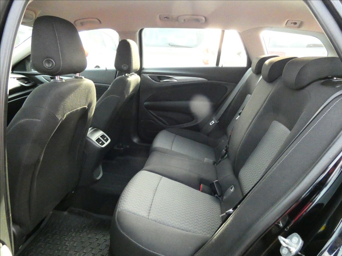 Opel Insignia Kombi 1,6 l 81 kw