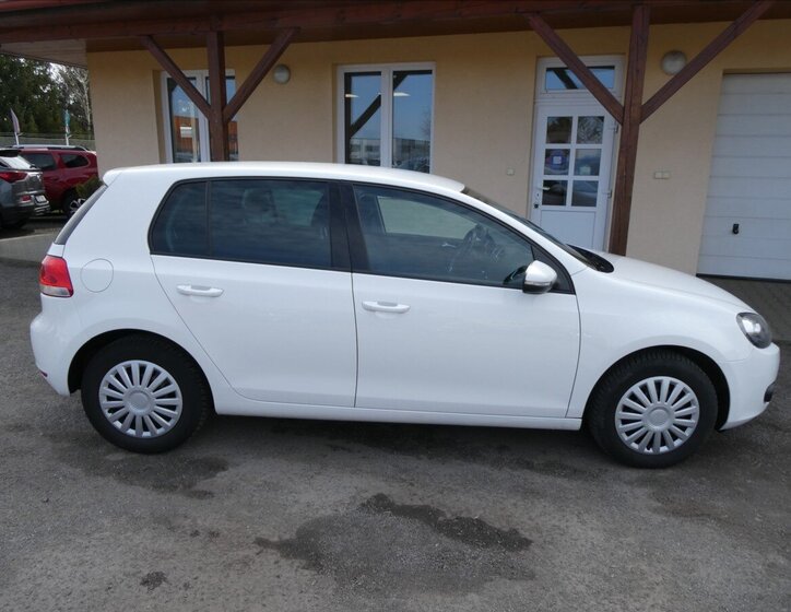 Volkswagen Golf Hatchback 1,2 l 63 kw