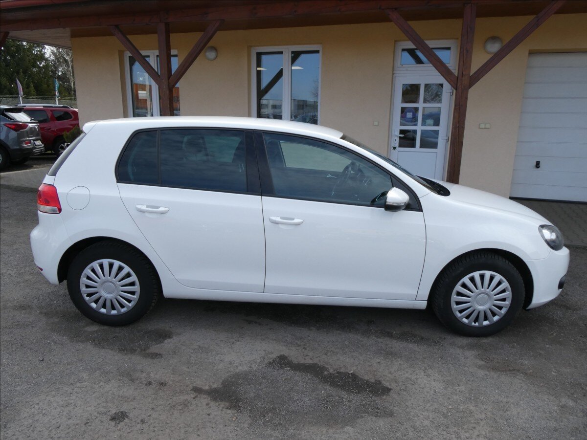 Volkswagen Golf Hatchback 1,2 l 63 kw