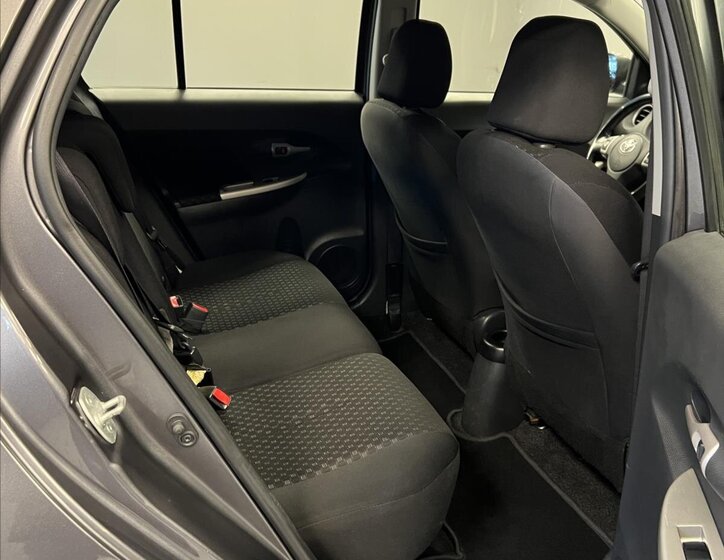 Toyota Urban Cruiser Hatchback 1,3 l 74 kw