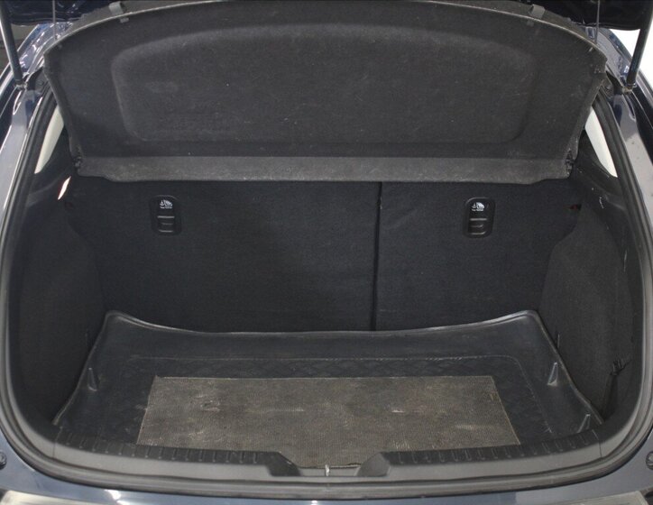 Mazda 3 Hatchback 2,0 l 121 kw