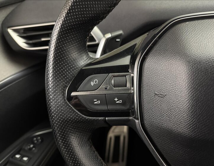 Peugeot 5008 SUV / Terénní 2,0 l 133 kw