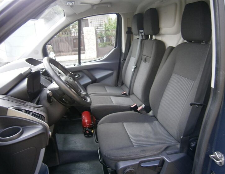 Ford Transit Custom 9