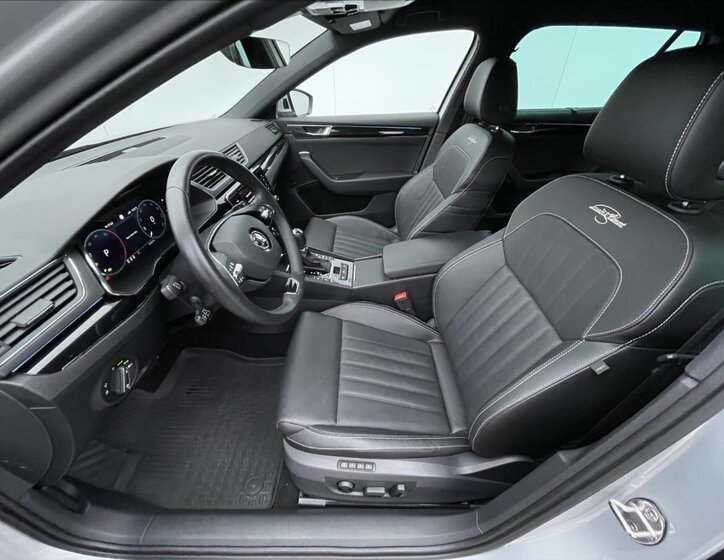 Škoda Superb Kombi 2,0 l 110 kw