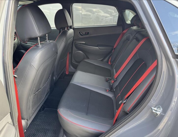 Hyundai Kona SUV / Terénní 1,6 l 130 kw