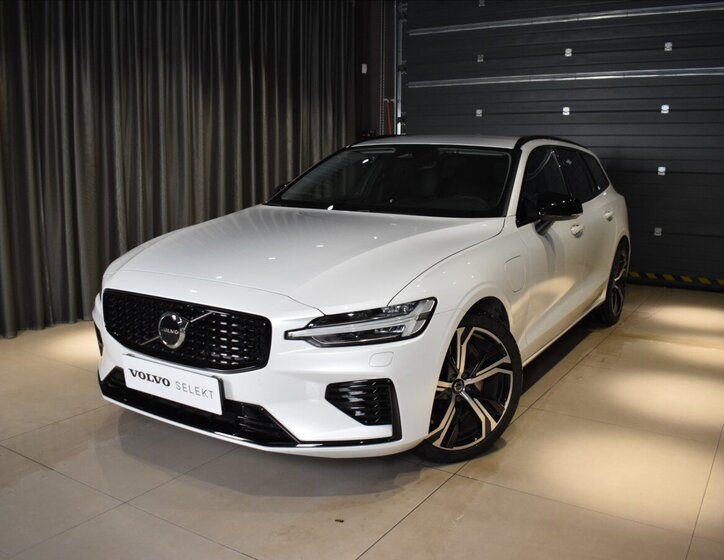 Volvo V60 Kombi 2,0 l 228 kw