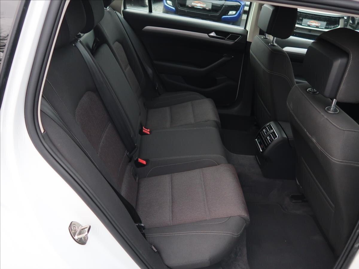 Volkswagen Passat Kombi 2,0 l 110 kw