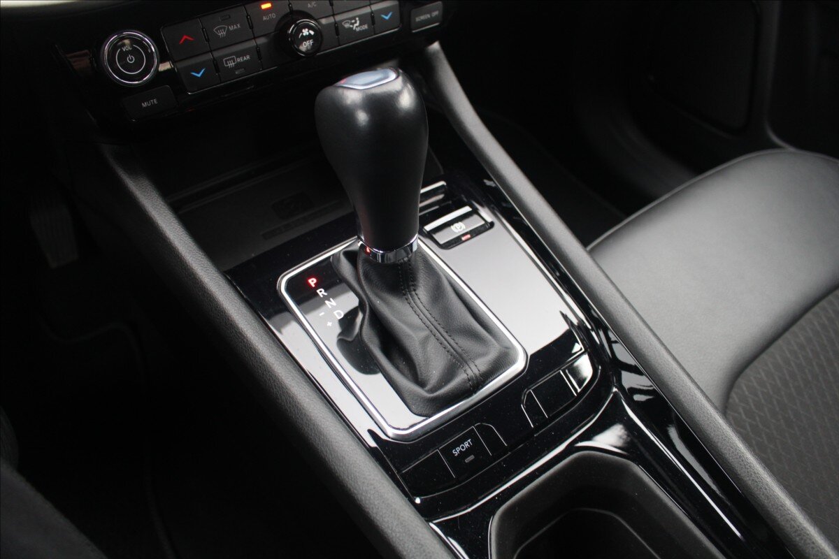 Jeep Compass SUV 1,3 l 110 kw