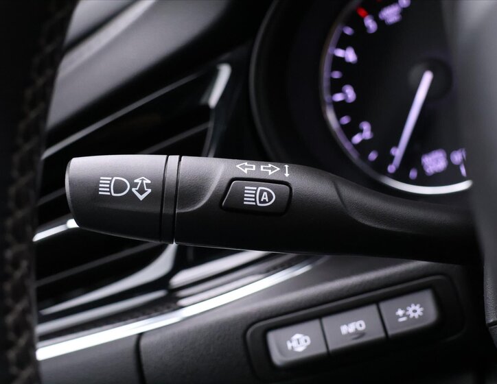 Opel Insignia Kombi 2,0 l 128 kw