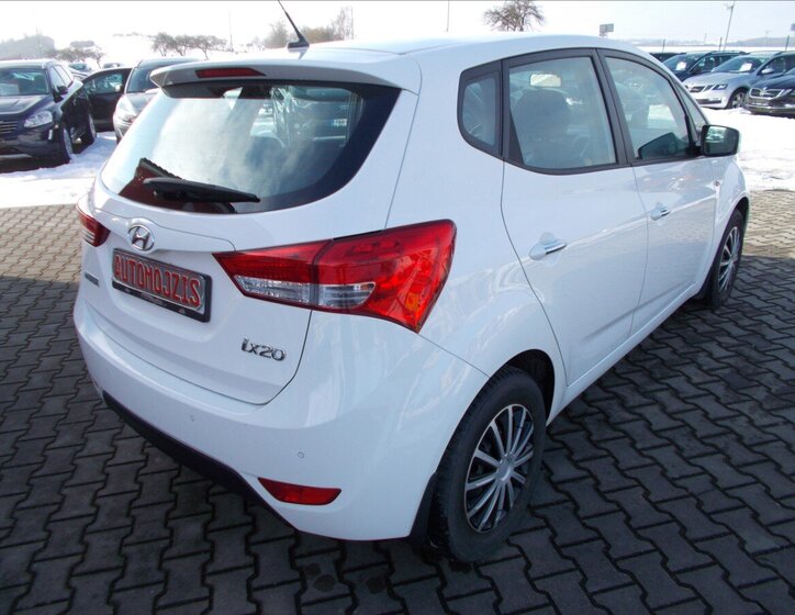 Hyundai ix20 MPV 1,6 l 91 kw