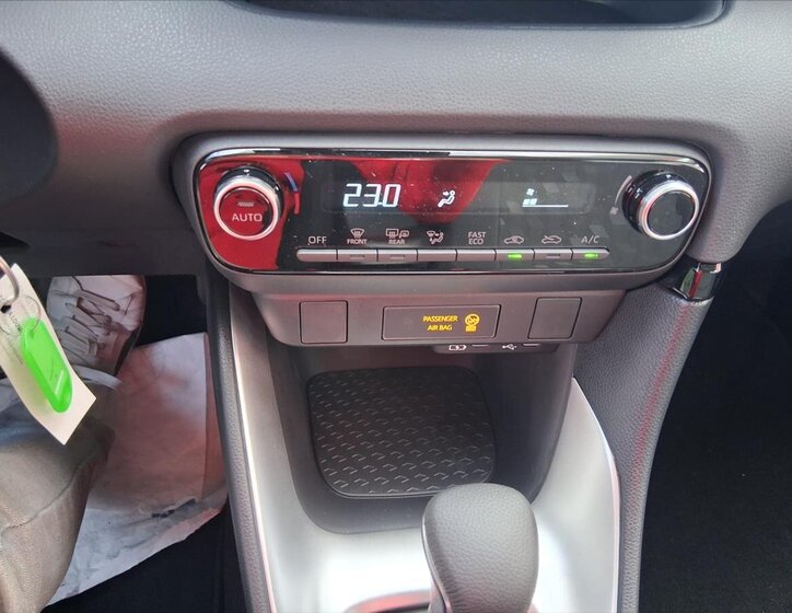 Toyota Yaris Hatchback 1,5 l 68 kw