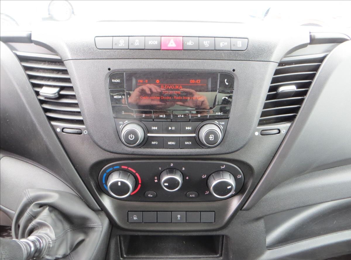 Iveco Daily Skříň 3,0 l 100 kw