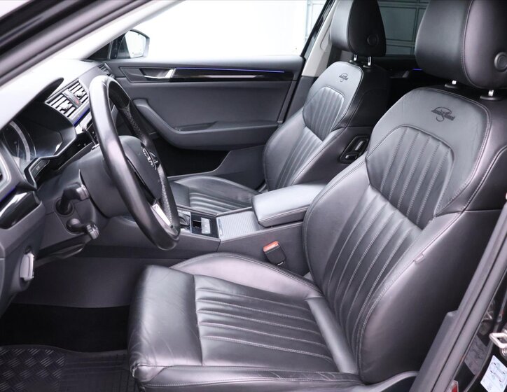 Škoda Superb Liftback 2,0 l 140 kw