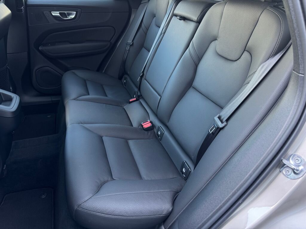 Volvo XC60 SUV / Terénní 2,0 l 184 kw