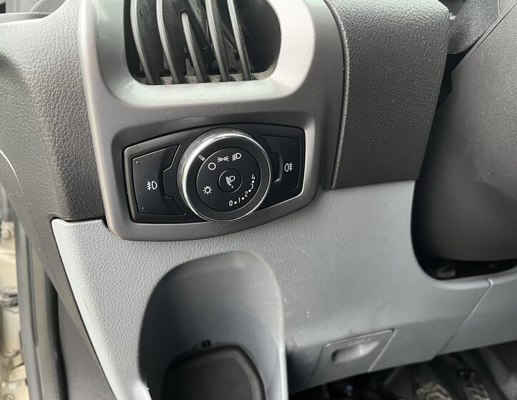 Ford Transit Custom 24